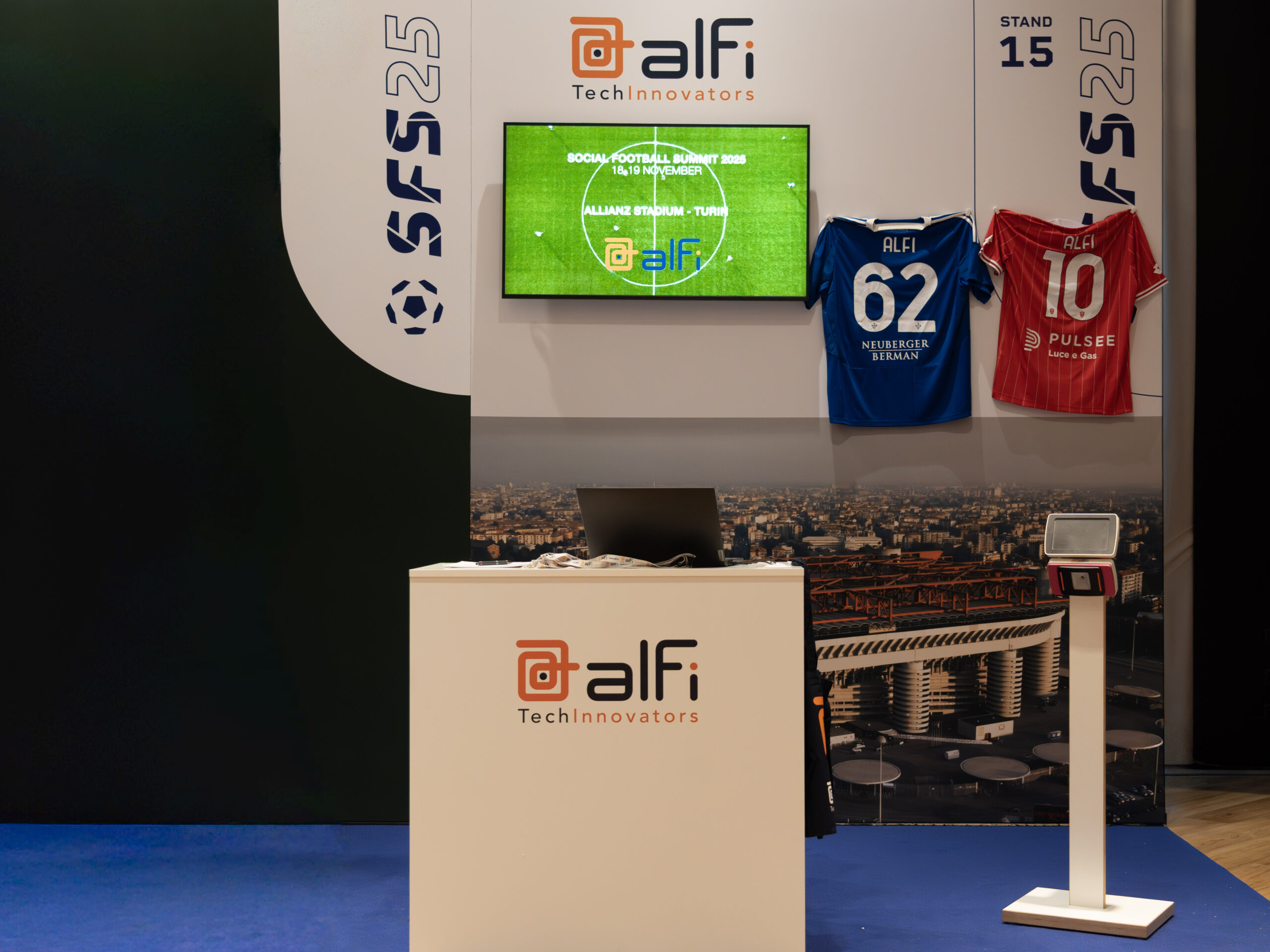 Lo stand ALFI al Social Football Summit 2025 all’Allianz Stadium di Torino